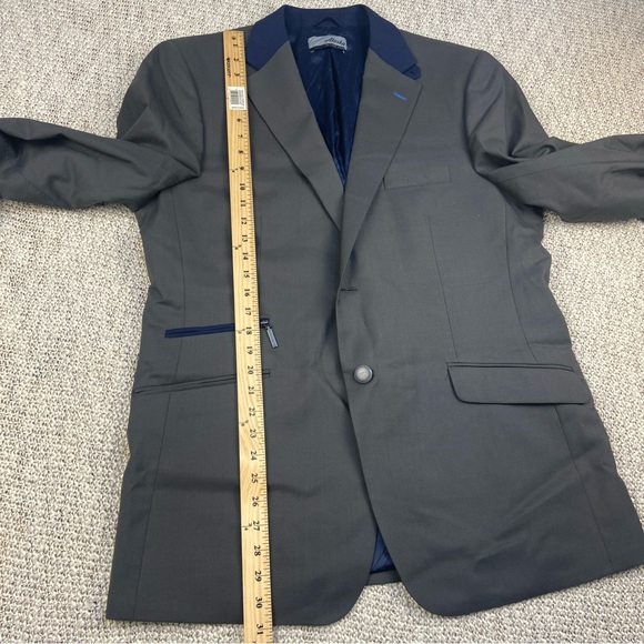 luly yang Suits & Blazers Alaska Airlines Luly Yang Gray Flight